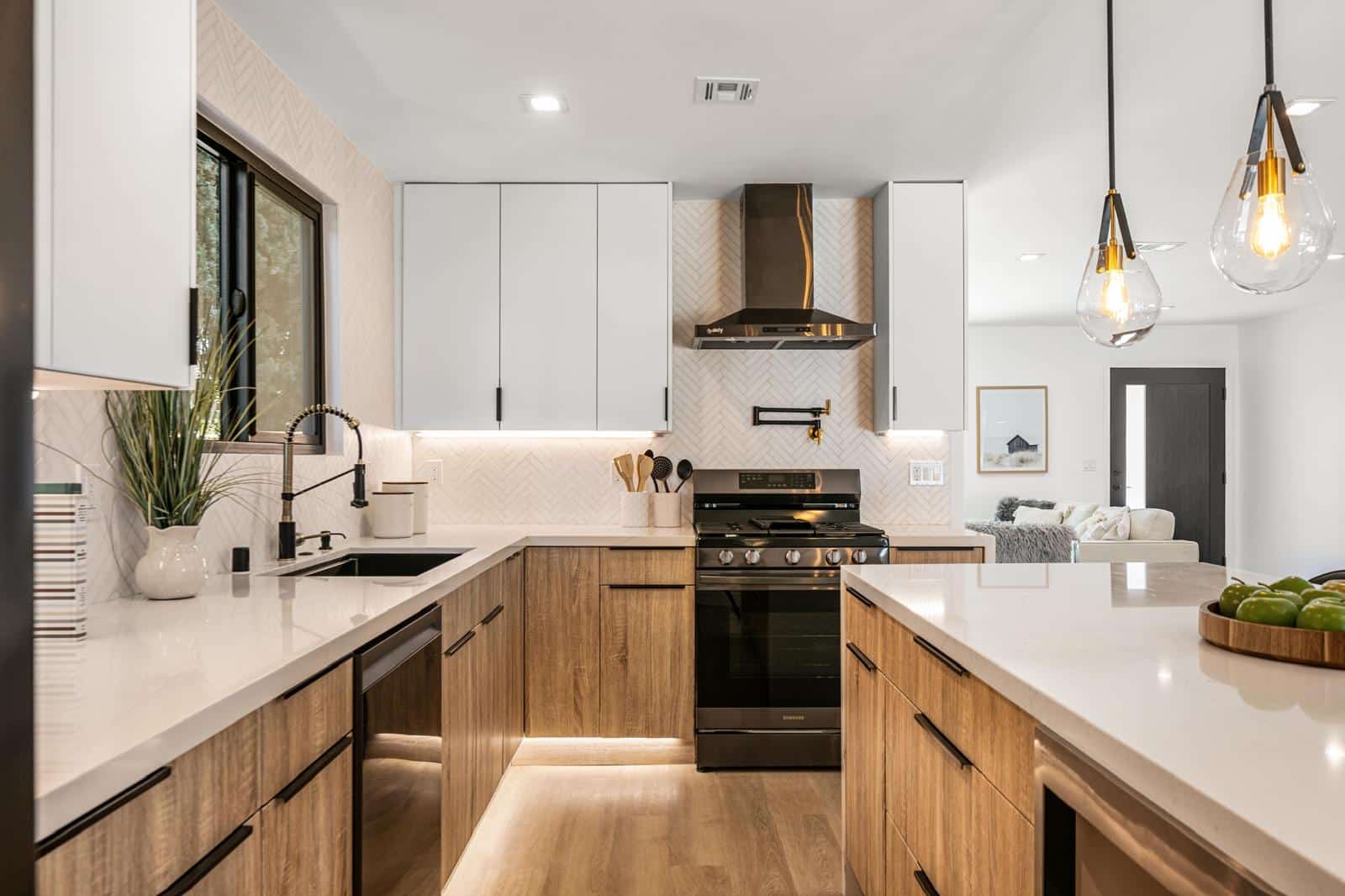 kitchen remodeling Woodland Hills